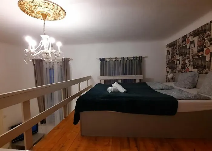 Lisa Apartment On The Famous Dohany Street